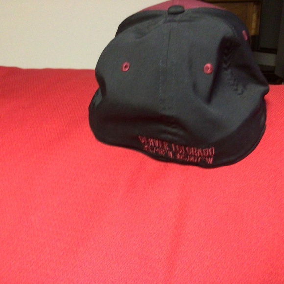 NHL COLORADO AVALANCHE new hat - Picture 2 of 3